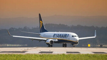 Самолет Ryanair не смог сесть в Берлине из-за опоздания на 90 секунд