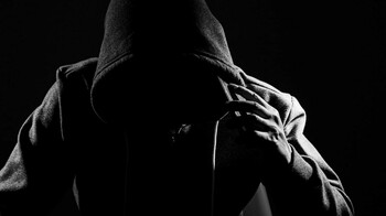 Мошенники звонят казахстанцам под видом сотрудников поликлиник