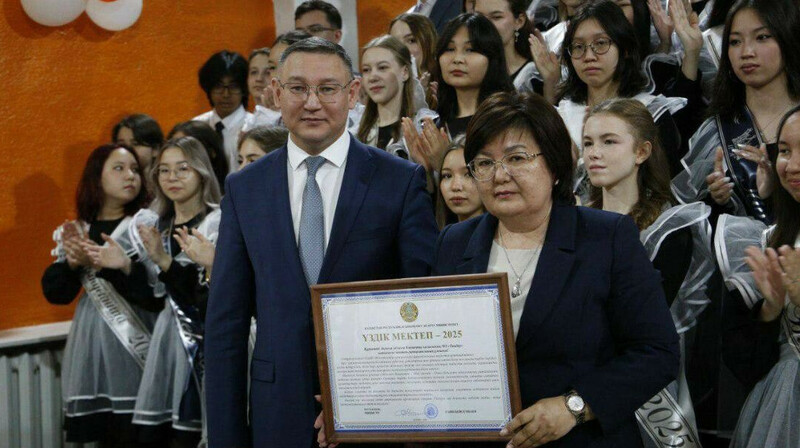 Названы 100 лучших школ Казахстана