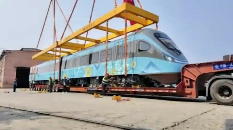 В Астану прибыли первые вагоны LRT - видео попало в Сеть