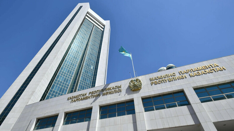 Совместное заседание палат Парламента созывают в Казахстане 8 сентября