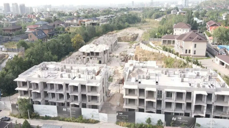 В Алматы официально запретили стройку в предгорьях