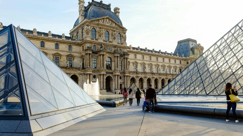 Полиция арестовала всех подозреваемых по делу об ограблении Лувра