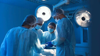 До 12 лет тюрьмы за насилие в отношении медработников: Мажилис принял закон